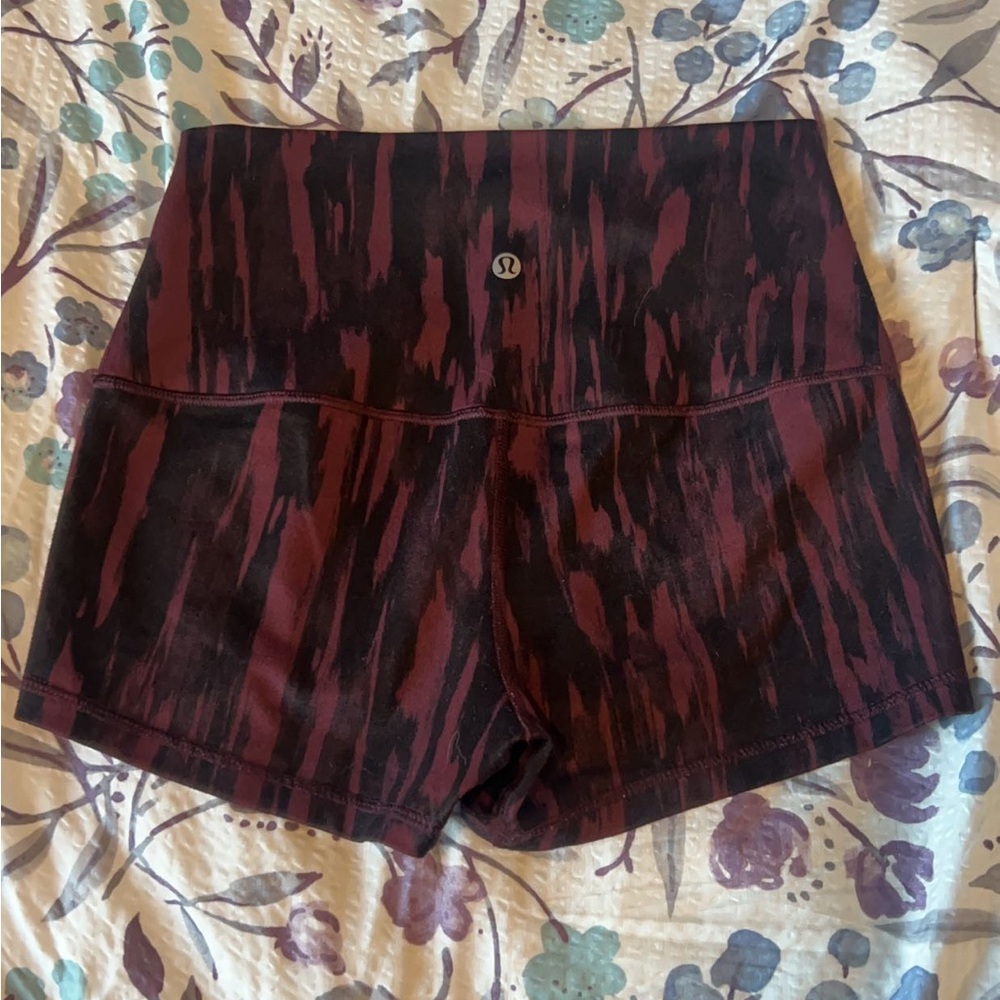 Lululemon Wunder High Rise Shorts